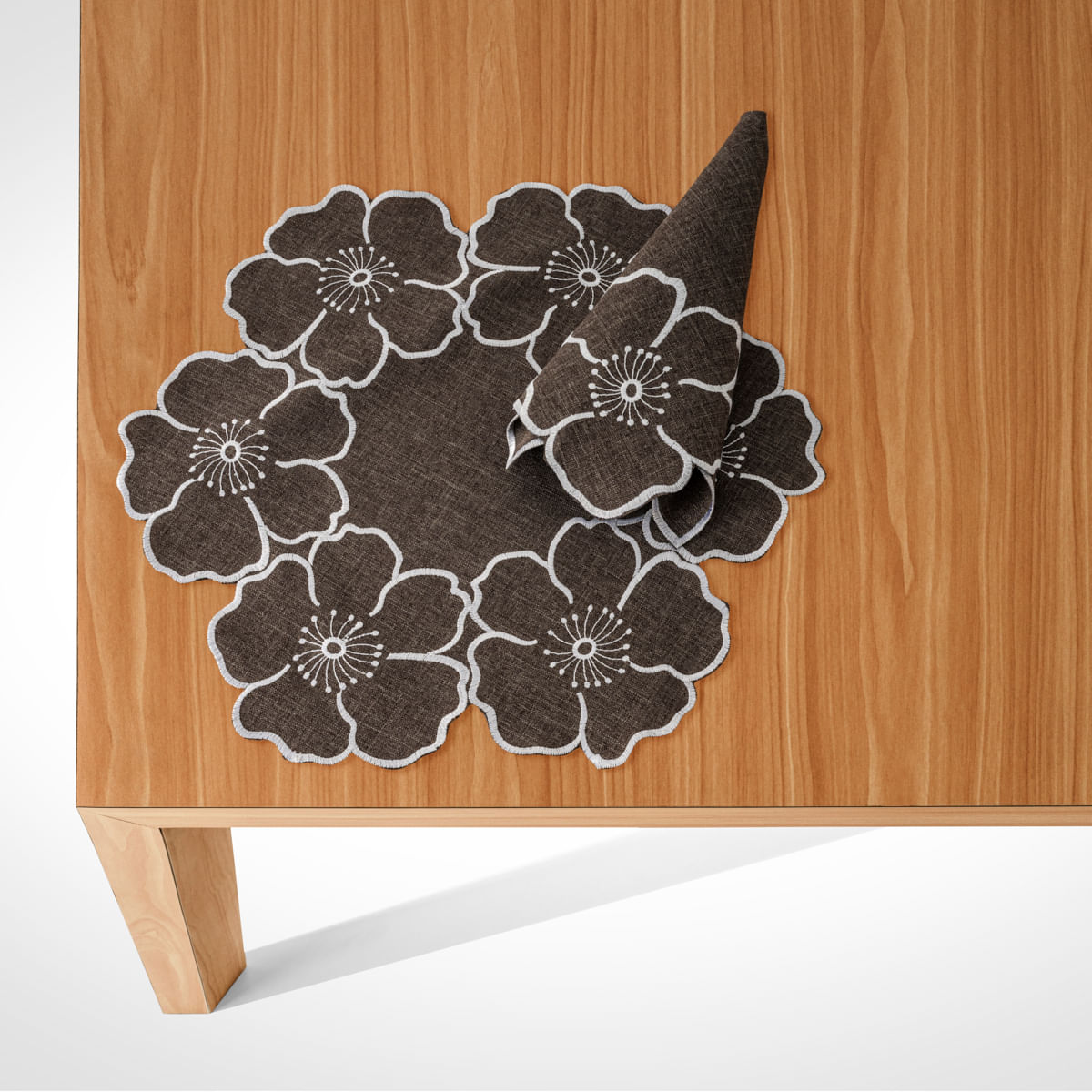 02 06 0158 Jg Americano Fiorita Branco Caqui.jpg